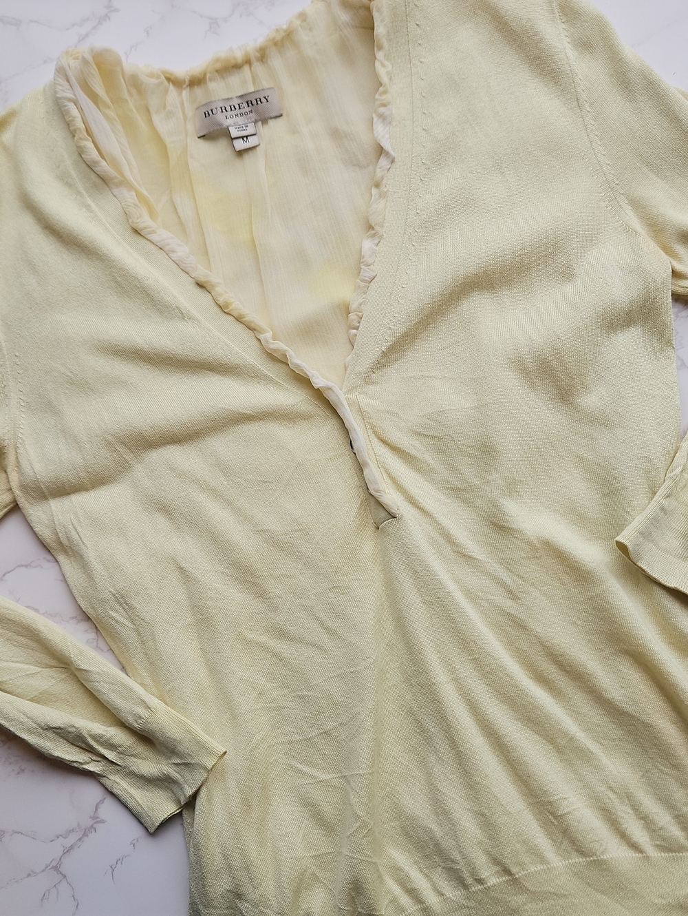 Burberry Pale Yellow V-Neck Ruffle 3/4 Sleeve Silk Blend Sweater M